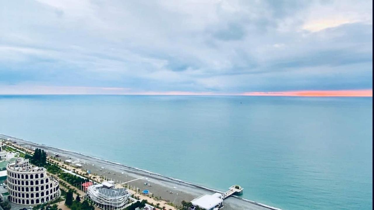 Sea View Apart-Hotel Orbi Twin Towers 1413 Batumi Exterior foto
